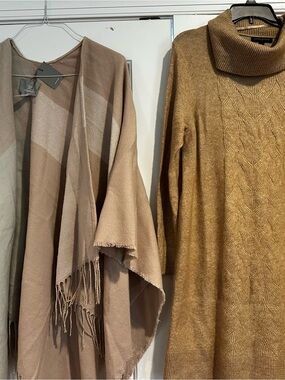 Banana Republic Camel Ribbed Turtleneck Sweater
